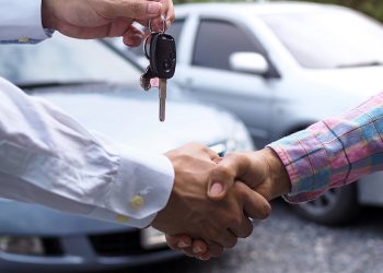 Comment ne pas se planter en achetant une voiture d’occasion : guide de l’ami qui vous veut du bien