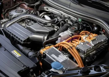 Moteur thermique en 2025 : faut-il encore sauter le pas ?