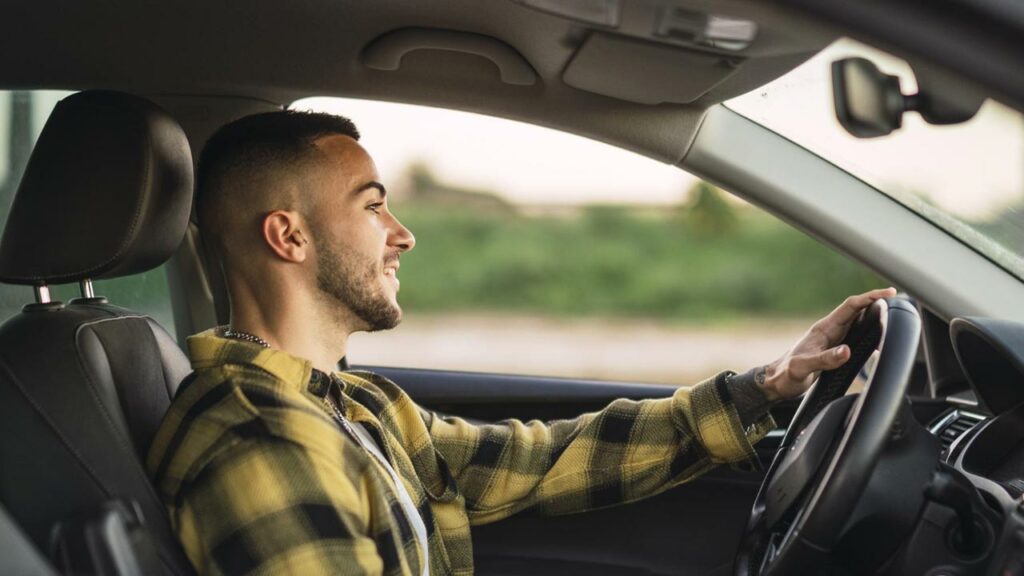découvrez comment choisir une assurance auto adaptée à votre profil. comparez les offres, personnalisez votre contrat et bénéficiez d'une protection sur mesure pour votre véhicule. trouvez l'assurance idéale qui correspond à votre style de conduite et à vos besoins spécifiques.