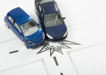 découvrez les protections offertes par l'assurance au tiers, une couverture essentielle et économique pour votre véhicule.