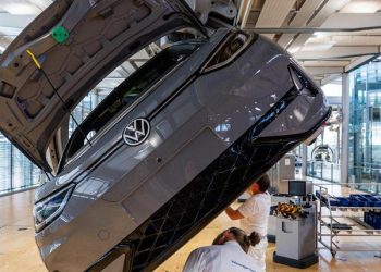 Assurance automobile : les véhicules électriques engendrent des coûts d&rsquo;indemnisation supérieurs de 11 %, dévoile une récente étude
